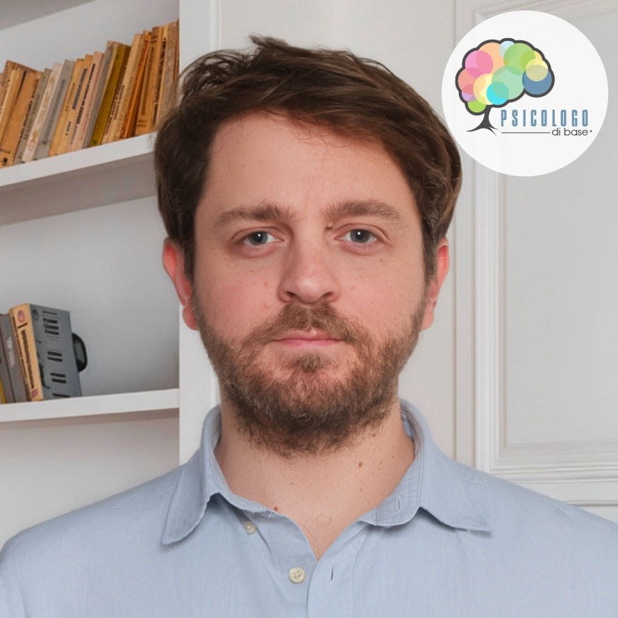 Dott. Stefano Battistini, Psicologo e Psicoterapeuta a Torino per stress, traumi, dipendenze tecnologiche, problemi sul lavoro e separazioni