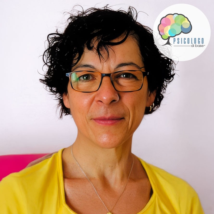 Dott.ssa Carmelina Schettino, Psicoterapeuta a Roma Tuscolana per ansia, depressione, trauma, dissociazione e disturbi di personalità