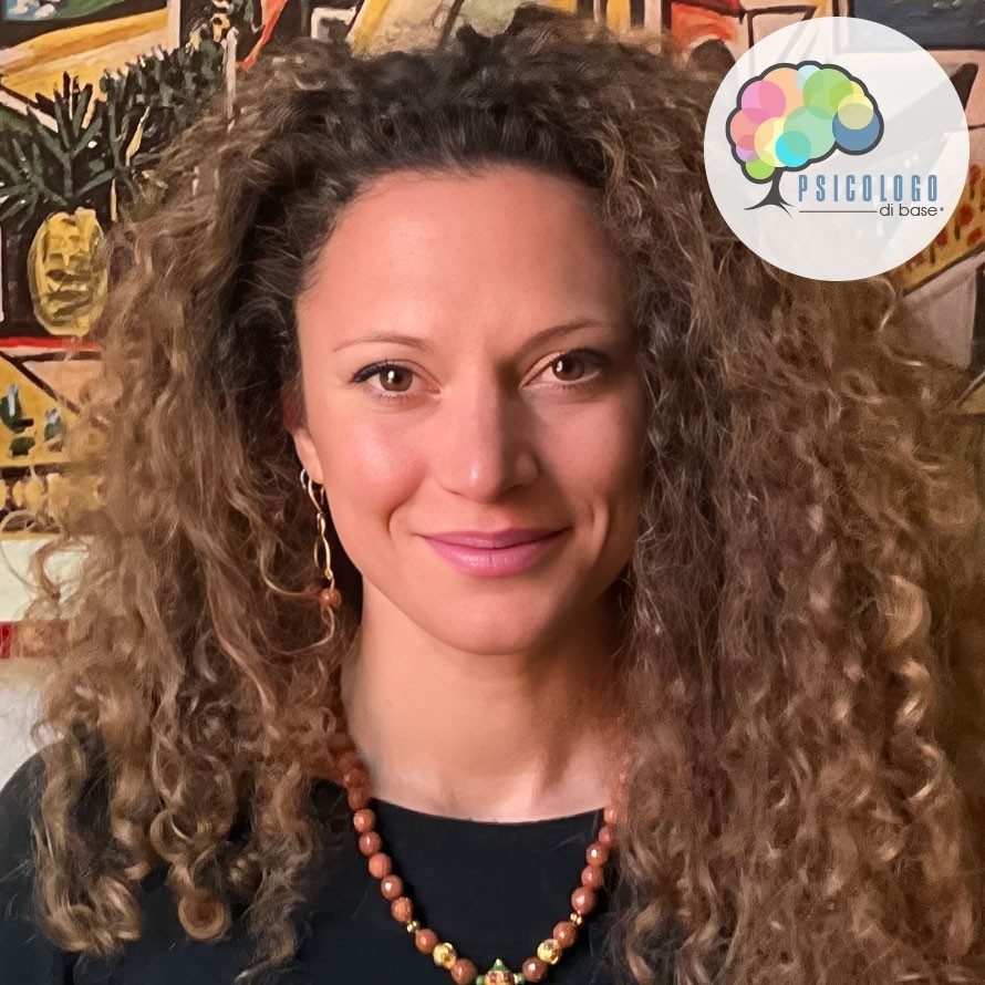 Dott.ssa Martina Borzini, Psicologa e Psicoterapeuta a Torino, supporto per autolesionismo, borderline, somatizzazione e difficoltà relazionali